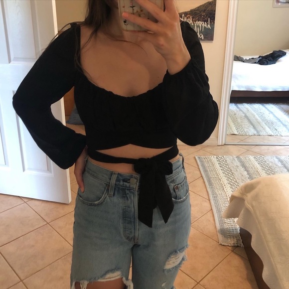 Black long sleeve cropped shirt - Picture 1 of 3
